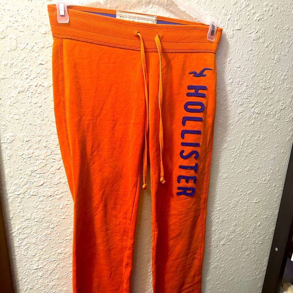 Excellent used condition Hollister joggers